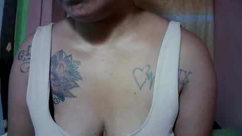 naughtymom_33 online show from 10/31/25, 07:42