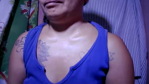 naughtymom_33 online show from 05/07/26, 08:47