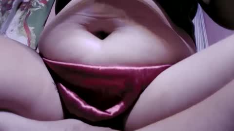 naughtymom_33 online show from 05/09/26, 01:22