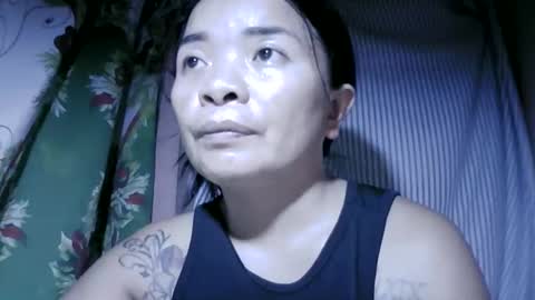 naughtymom_33 online show from 05/10/26, 09:36