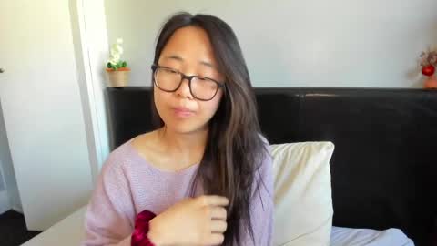 Snapshot of naughtynerdygirl chatting on 04/30/26, 01:39 Gigi Chu online show from 04/30/26, 01:39