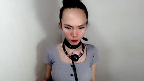 Snapshot of naughtypetiteangel chatting on 10/27/25, 09:13 naughtypetiteangel online show from 10/27/25, 09:13