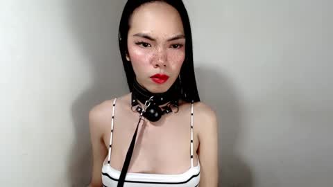 Snapshot of naughtypetiteangel chatting on 01/18/26, 07:23 naughtypetiteangel online show from 01/18/26, 07:23