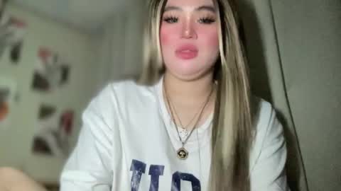 Rose Wilson online show from 02/11/25, 05:07