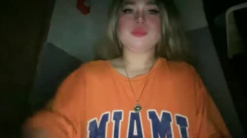 Snapshot of naughtyrosecum chatting on 04/04/26, 01:52 Rose Wilson online show from 04/04/26, 01:52