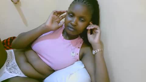 naughtyqueen online show from 10/19/25, 12:06