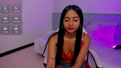 Snapshot of naugthy_skinny chatting on 10/21/25, 06:30 Angela online show from 10/21/25, 06:30