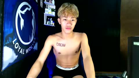 Loy online show from 11/23/25, 09:09