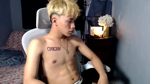 Loy online show from 12/15/25, 02:43