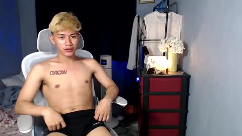 Loy online show from 12/16/25, 06:35