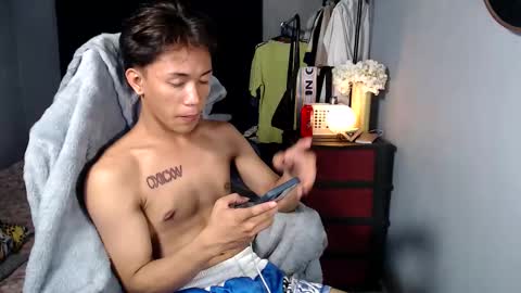 Snapshot of naugthyboyloy chatting on 01/06/26, 05:49 Loy online show from 01/06/26, 05:49