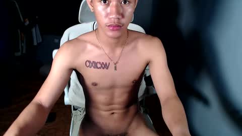 Snapshot of naugthyboyloy chatting on 04/14/26, 09:32 Loy online show from 04/14/26, 09:32