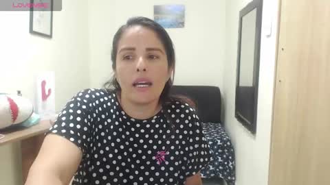 Snapshot of naugthymilf23 chatting on 03/07/26, 03:47 keyra online show from 03/07/26, 03:47