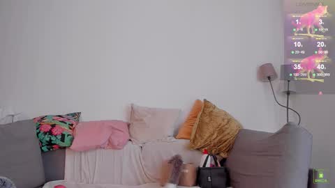 Snapshot of nautica_therapy chatting on 09/29/25, 01:49 Nautica online show from 09/29/25, 01:49