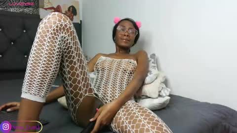 Snapshot of nayah_dussa1 chatting on 02/23/25, 07:11 Vane broadcast 6 pm to 1 am Colombia time online show from 02/23/25, 07:11