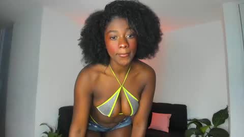 Nayah Williams  - OnlyFans  online show from 12/18/24, 04:42