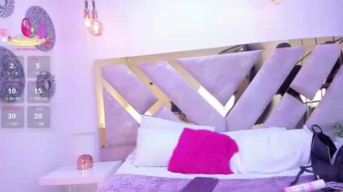 nayara_macherano online show from 03/11/25, 08:41