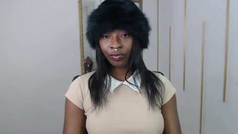 Nayaris 3 online show from 04/25/26, 01:41