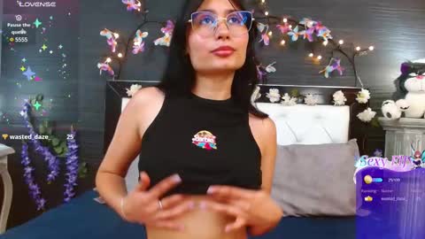 Snapshot of nayecloud chatting on 03/02/25, 03:45 Naye online show from 03/02/25, 03:45