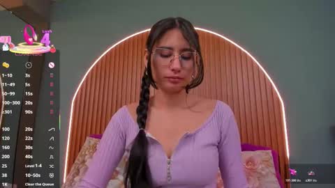 Snapshot of nayecloud chatting on 01/15/26, 04:06 Naye online show from 01/15/26, 04:06