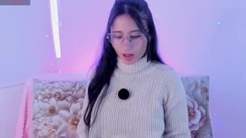 Snapshot of nayecloud chatting on 03/18/26, 02:20 Naye online show from 03/18/26, 02:20