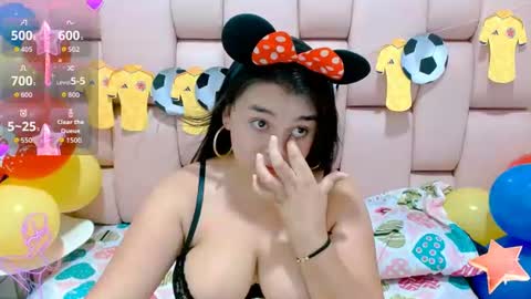 Snapshot of naylahot18 chatting on 06/18/26, 05:28 nayla online show from 06/18/26, 05:28
