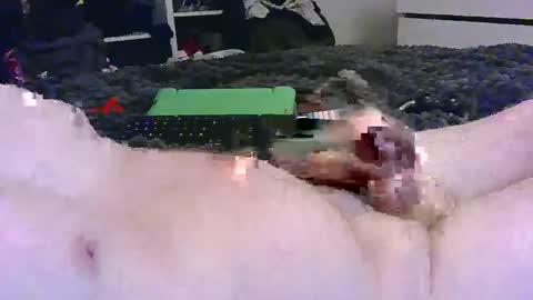 UK couple online show from 12/31/24, 09:06