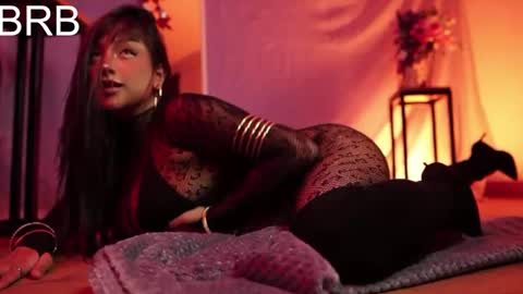 Nefertari online show from 10/27/25, 11:25