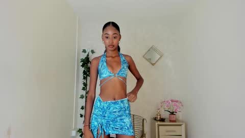 Snapshot of neary_ chatting on 12/03/25, 12:47 NEARY online show from 12/03/25, 12:47