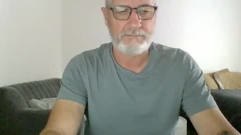 Snapshot of neckdown12 chatting on 02/21/26, 09:49 neckdown12 online show from 02/21/26, 09:49