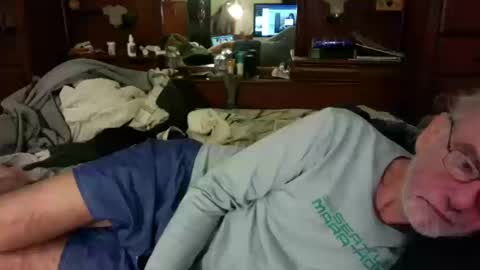 Snapshot of nedddludd chatting on 10/12/25, 01:59 nedddludd online show from 10/12/25, 01:59