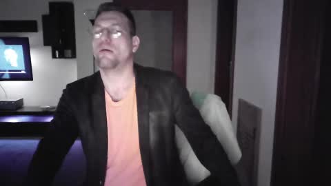 Snapshot of needfullthx chatting on 03/06/25, 06:26 Sebastian online show from 03/06/25, 06:26