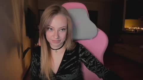 m a r i a online show from 12/13/24, 03:38