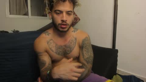 Nei turn green online show from 01/21/25, 04:10