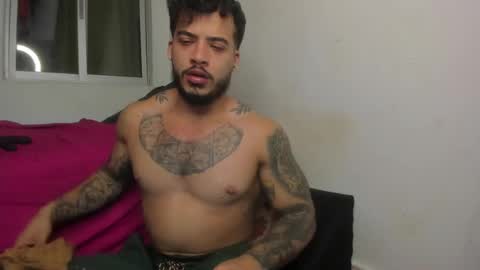 Nei turn green online show from 03/03/25, 04:14