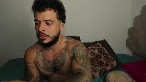 Nei turn green online show from 09/18/25, 02:57