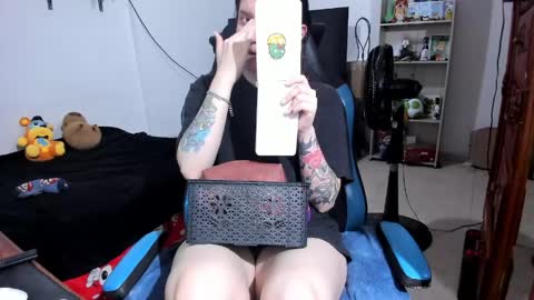 Geek Nicole    im Neeko UwU online show from 05/12/26, 11:51