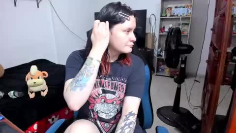 Geek Nicole    im Neeko UwU online show from 06/08/26, 01:11