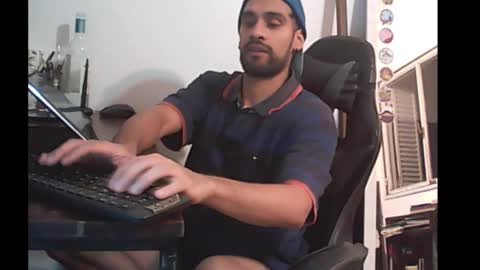 Nek y Ema online show from 12/17/25, 04:29