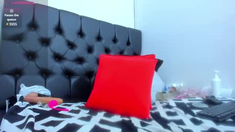 neferet_opal online show from 01/24/25, 04:37