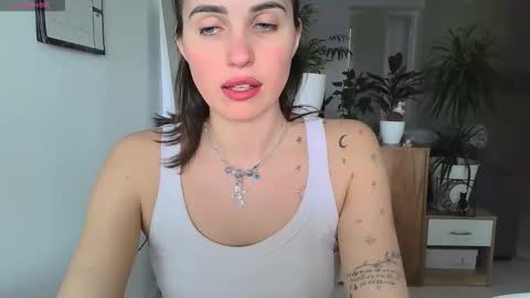 Neferutt online show from 02/25/26, 04:49