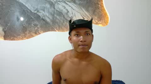 Snapshot of negrito_rv chatting on 05/13/26, 10:27 online show from 05/13/26, 10:27