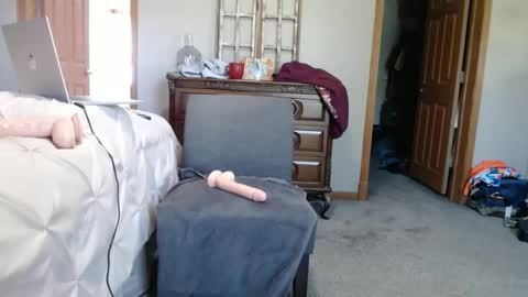 NEIGHBORGUY4U online show from 06/05/26, 05:51