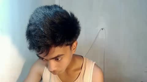 Snapshot of neil_asian69 chatting on 11/26/25, 04:13 neil_asian69 online show from 11/26/25, 04:13