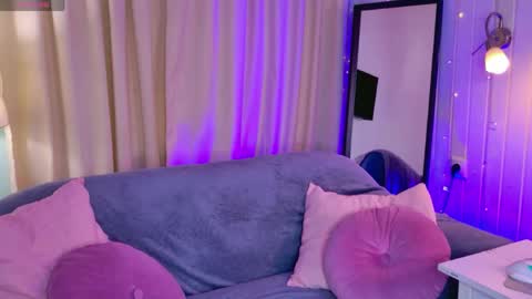 Neko online show from 05/08/26, 02:22