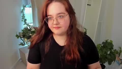 neko_moor online show from 09/17/25, 08:43