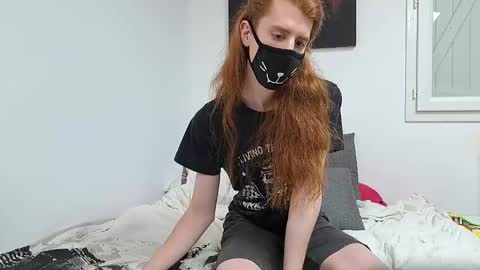 Snapshot of neko_nyaaa chatting on 01/21/25, 09:36 Neko online show from 01/21/25, 09:36