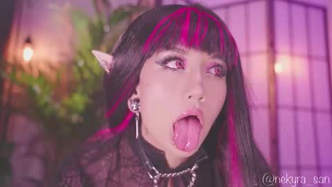 Mely  Birthday party saturday night BYO online show from 10/05/25, 01:04