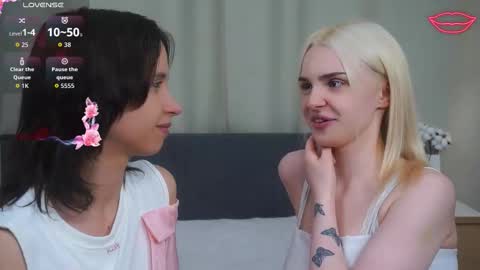 Snapshot of neldabestwick chatting on 02/28/26, 08:32 Histori online show from 02/28/26, 08:32