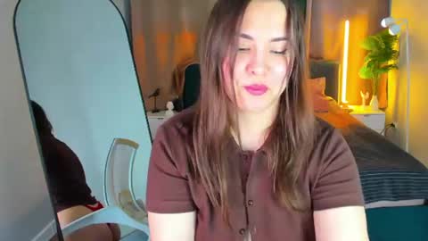nelie_evans online show from 06/11/26, 05:22